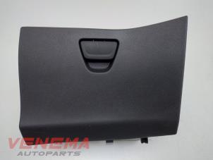 Gebruikte Dashboardkastje Ford Fiesta 6 (JA8) 1.0 EcoBoost 12V 100 Prijs € 29,99 Margeregeling aangeboden door Venema Autoparts