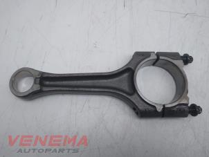 Gebruikte Drijfstang Audi A5 Sportback (8TA) 2.0 TFSI 16V Prijs € 99,99 Margeregeling aangeboden door Venema Autoparts