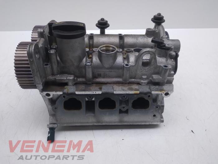 Gebruikte Cilinderkop Skoda Fabia III (NJ3) 1.0 12V Prijs € 151,24 Inclusief btw aangeboden door Venema Autoparts