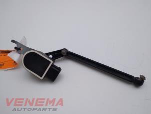 Gebruikte Xenon hoogteregelaar BMW 4 serie Gran Coupe (F36) 420i 2.0 Turbo 16V Prijs € 14,99 Margeregeling aangeboden door Venema Autoparts