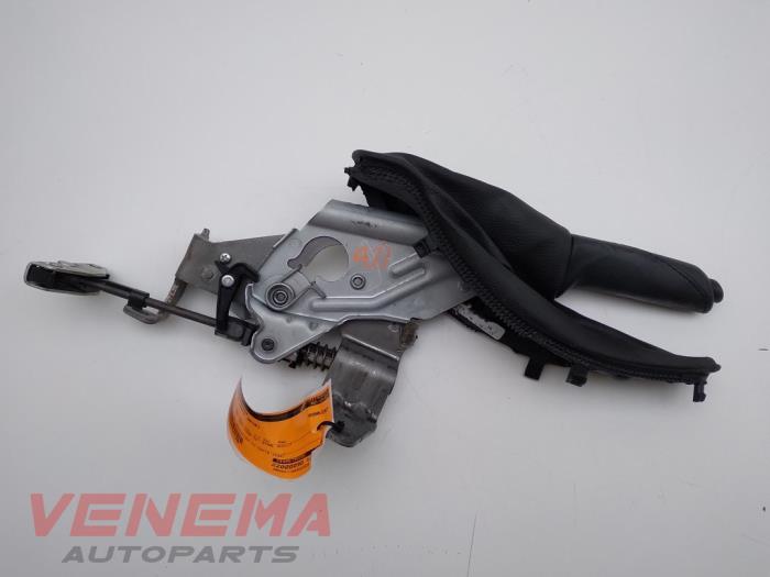 Gebruikte Handrem Mechaniek BMW 4 serie Gran Coupe (F36) 420i 2.0 Turbo 16V Prijs € 44,99 Margeregeling aangeboden door Venema Autoparts