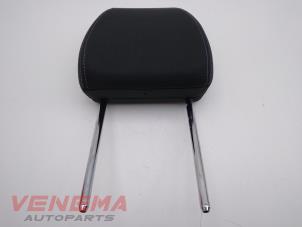 Gebruikte Hoofdsteun Ford Fiesta 7 1.0 EcoBoost 12V Prijs € 24,99 Margeregeling aangeboden door Venema Autoparts