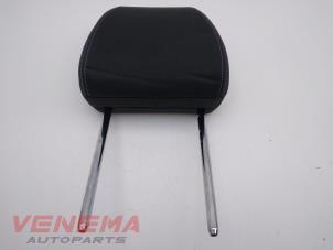 Gebruikte Hoofdsteun Ford Fiesta 7 1.0 EcoBoost 12V Prijs € 24,99 Margeregeling aangeboden door Venema Autoparts