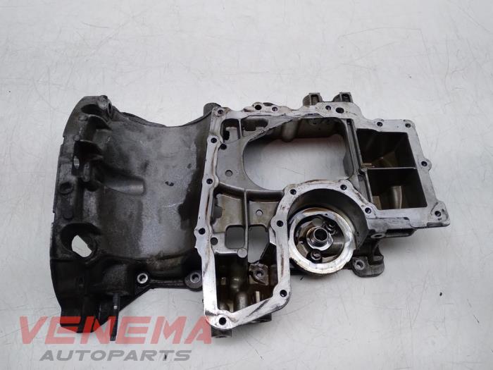 Gebruikte Carterpan Peugeot 308 (L3/L8/LB/LH/LP) 1.2 12V e-THP PureTech 130 Prijs € 29,99 Margeregeling aangeboden door Venema Autoparts