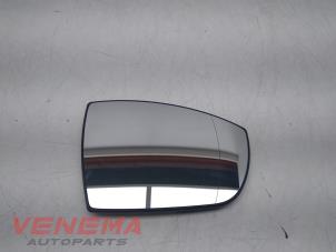 Gebruikte Spiegelglas rechts Ford Kuga I 2.0 TDCi 16V 140 Prijs € 14,99 Margeregeling aangeboden door Venema Autoparts
