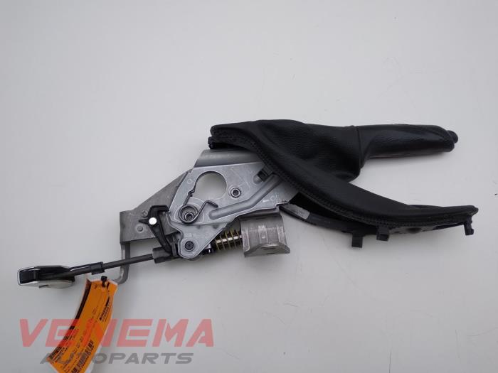 Gebruikte Handrem Mechaniek BMW 3 serie Touring (F31) 320i 2.0 16V Prijs € 44,99 Margeregeling aangeboden door Venema Autoparts