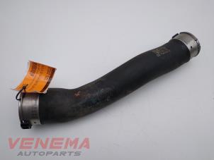 Gebruikte Intercooler Slang BMW 3 serie Touring (F31) 320i 2.0 16V Prijs € 29,99 Margeregeling aangeboden door Venema Autoparts