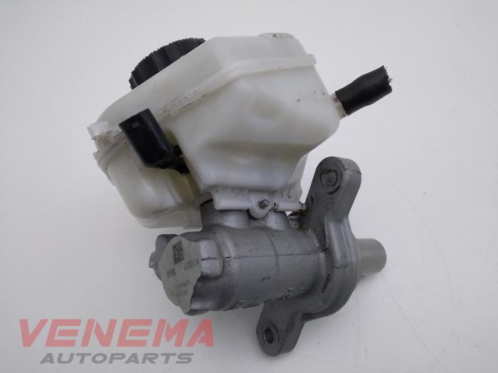 Gebruikte Hoofdremcilinder BMW 3 serie Touring (F31) 320i 2.0 16V Prijs € 14,99 Margeregeling aangeboden door Venema Autoparts