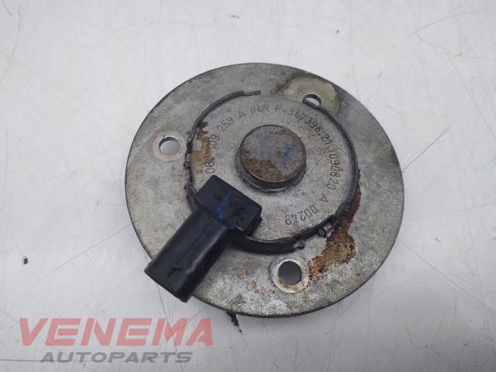 Gebruikte Sensor Nokkenas Volkswagen Eos (1F7/F8) 2.0 TFSI 16V Prijs € 39,99 Margeregeling aangeboden door Venema Autoparts