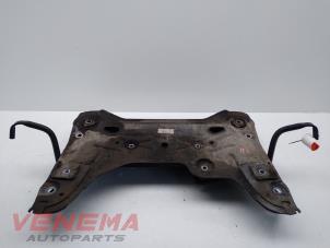 Gebruikte Subframe Renault Trafic New (FL) 2.0 dCi 16V 90 Prijs € 69,99 Margeregeling aangeboden door Venema Autoparts