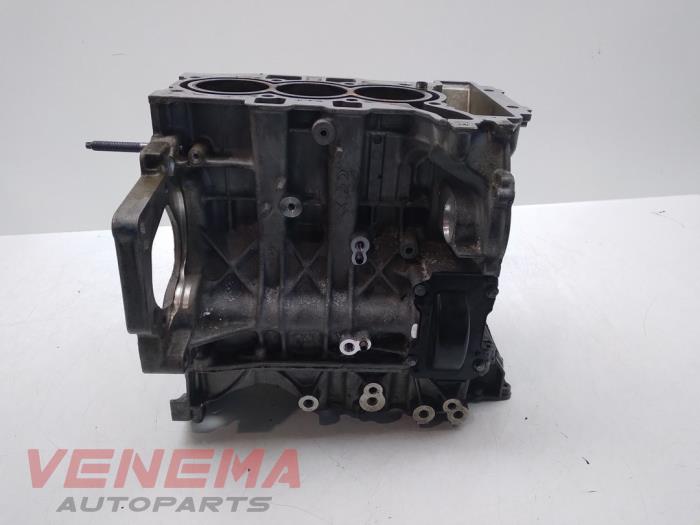 Gebruikte Motor Onderblok Peugeot 308 (L3/L8/LB/LH/LP) 1.2 12V e-THP PureTech 130 Prijs € 299,99 Margeregeling aangeboden door Venema Autoparts