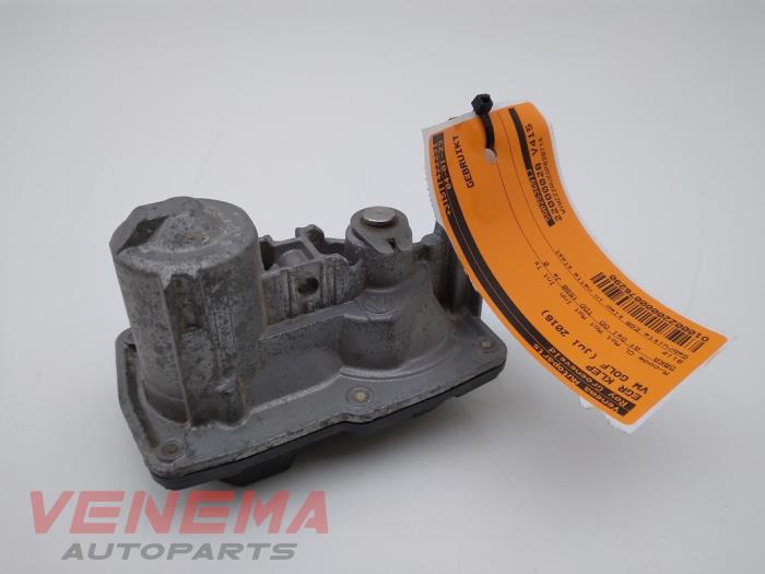 Gebruikte Uitlaat gasklep (EGR) Volkswagen Golf VII Variant (AUVV) 1.6 TDI BlueMotion 16V Prijs € 69,99 Margeregeling aangeboden door Venema Autoparts