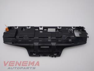 Gebruikte Bumpersteun midden-achter BMW 4 serie Gran Coupe (F36) 420i 2.0 Turbo 16V Prijs € 29,99 Margeregeling aangeboden door Venema Autoparts