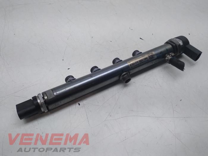 Galerij (Injectie) van een Mercedes-Benz E Estate (S213) E-200d 2.0 Turbo 16V 2019