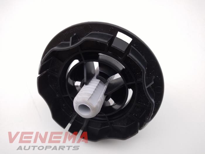 Gebruikte Diversen Opel Grandland/Grandland X 1.5 CDTI Prijs € 14,99 Margeregeling aangeboden door Venema Autoparts
