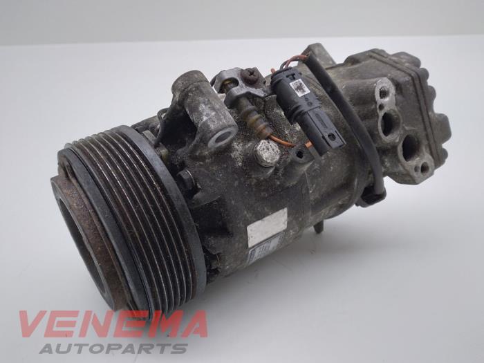 Gebruikte Aircopomp BMW 1 serie (E81) 116i 1.6 16V Prijs € 39,99 Margeregeling aangeboden door Venema Autoparts