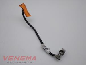 Gebruikte Accupool Ford Kuga I 2.0 TDCi 16V 140 Prijs € 19,99 Margeregeling aangeboden door Venema Autoparts