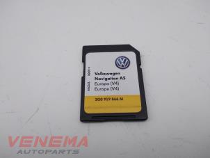 Gebruikte Navigatie SD-kaart Volkswagen Golf VII (AUA) 1.6 TDI BlueMotion 16V Prijs € 49,99 Margeregeling aangeboden door Venema Autoparts