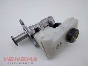 Gebruikte Hoofdremcilinder Volkswagen Golf VII (AUA) 1.6 TDI BlueMotion 16V Prijs € 9,99 Margeregeling aangeboden door Venema Autoparts