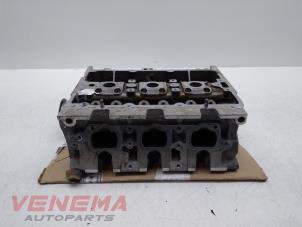 Gebruikte Cilinderkop Volkswagen Polo VI (AW1) 1.0 TSI 12V Prijs € 149,99 Margeregeling aangeboden door Venema Autoparts