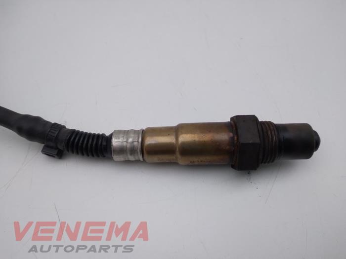 Lambda Sonde van een Opel Corsa D 1.2 16V 2008