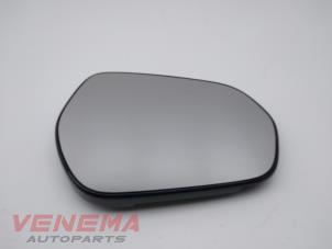 Gebruikte Spiegelglas rechts Ford Fiesta 7 1.0 EcoBoost 12V 100 Prijs € 19,99 Margeregeling aangeboden door Venema Autoparts