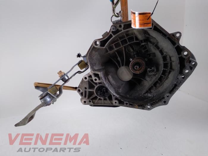 Gebruikte Versnellingsbak Opel Corsa D 1.2 16V Prijs € 124,99 Margeregeling aangeboden door Venema Autoparts