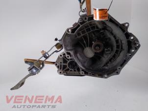 Gebruikte Versnellingsbak Opel Corsa D 1.2 16V Prijs € 124,99 Margeregeling aangeboden door Venema Autoparts