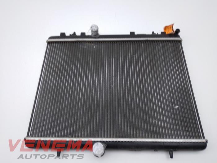 Gebruikte Radiateur Citroen C4 Picasso (UD/UE/UF) 1.6 16V VTi 120 Prijs € 29,99 Margeregeling aangeboden door Venema Autoparts