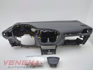 Gebruikte Airbag set + dashboard Ford Fiesta 7 1.0 EcoBoost 12V 100 Prijs € 899,99 Margeregeling aangeboden door Venema Autoparts