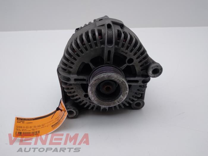 Gebruikte Dynamo BMW X5 (E70) xDrive 35d 3.0 24V Prijs € 179,99 Margeregeling aangeboden door Venema Autoparts