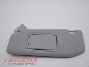 Gebruikte Zonneklep Citroen C4 Cactus (0B/0P) 1.2 PureTech 82 12V Prijs € 19,99 Margeregeling aangeboden door Venema Autoparts