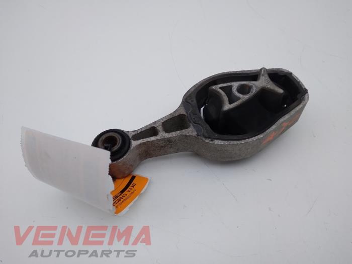Gebruikte Versnellingsbak Steun Citroen C4 Cactus (0B/0P) 1.2 PureTech 82 12V Prijs € 29,99 Margeregeling aangeboden door Venema Autoparts