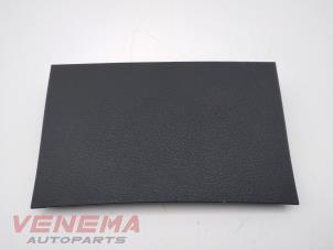 Gebruikte Dashboard deel Volkswagen Golf VI Cabrio (1K) 2.0 TDI 16V Prijs € 14,99 Margeregeling aangeboden door Venema Autoparts