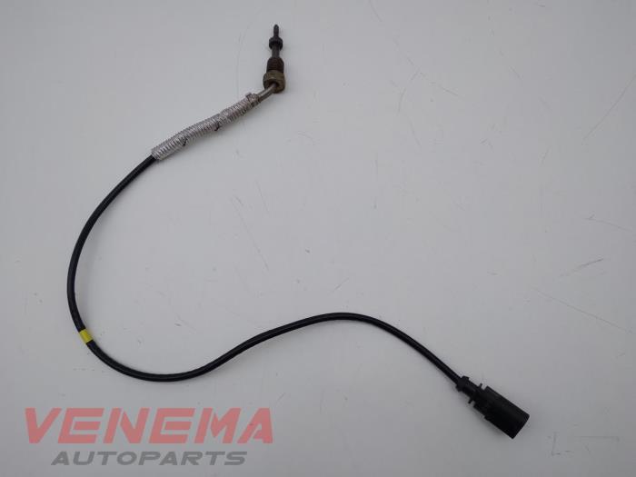 Gebruikte Uitlaat temperatuursensor Volkswagen Golf VI Cabrio (1K) 2.0 TDI 16V Prijs € 39,99 Margeregeling aangeboden door Venema Autoparts