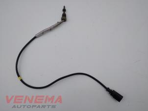 Gebruikte Uitlaat temperatuursensor Volkswagen Golf VI Cabrio (1K) 2.0 TDI 16V Prijs € 39,99 Margeregeling aangeboden door Venema Autoparts