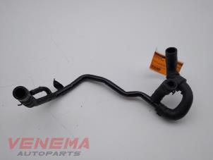 Gebruikte Radiateurslang Volkswagen Golf VI Cabrio (1K) 2.0 TDI 16V Prijs € 29,99 Margeregeling aangeboden door Venema Autoparts