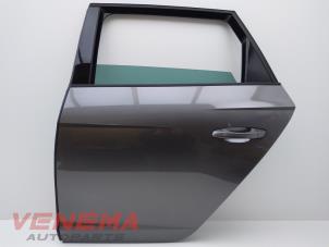 Gebruikte Portier 4Deurs links-achter Seat Leon ST (5FF) 1.4 TSI 16V Prijs € 499,99 Margeregeling aangeboden door Venema Autoparts
