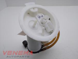Gebruikte Tank element Pomp BMW 1 serie (F21) 118i 1.5 TwinPower 12V Prijs € 39,99 Margeregeling aangeboden door Venema Autoparts