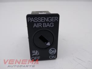Gebruikte Airbag schakelaar Seat Leon ST (5FF) 1.4 TSI 16V Prijs € 19,99 Margeregeling aangeboden door Venema Autoparts
