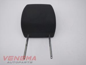 Gebruikte Hoofdsteun Ford Kuga I 2.0 TDCi 16V 140 Prijs € 29,99 Margeregeling aangeboden door Venema Autoparts