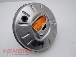 Gebruikte Rembekrachtiger Mercedes A (W176) 1.6 A-180 16V Prijs € 29,99 Margeregeling aangeboden door Venema Autoparts