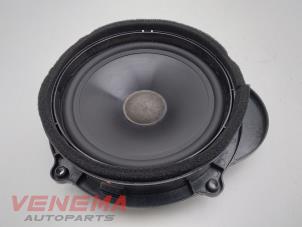 Gebruikte Luidspreker Landrover Discovery III (LAA/TAA) 2.7 TD V6 Prijs € 14,99 Margeregeling aangeboden door Venema Autoparts