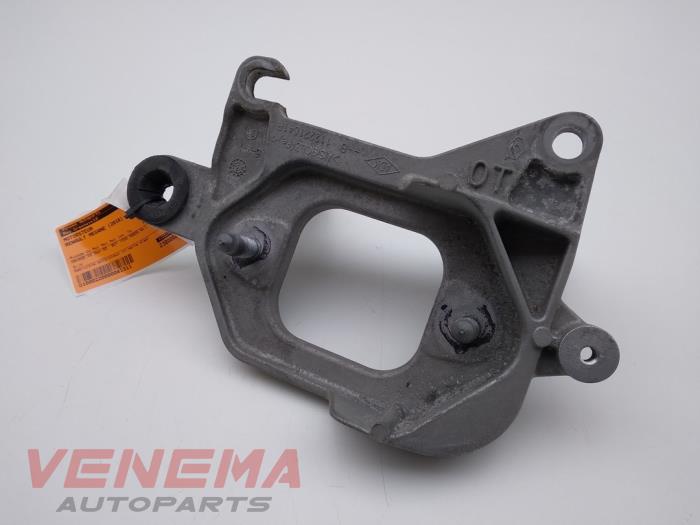 Gebruikte Motorsteun Renault Megane IV (RFBB) 1.3 TCe 115 16V Prijs € 14,99 Margeregeling aangeboden door Venema Autoparts
