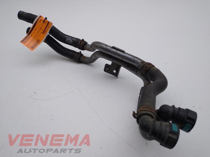 Radiateurslang van een Land Rover Discovery III (LAA/TAA) 2.7 TD V6 2005