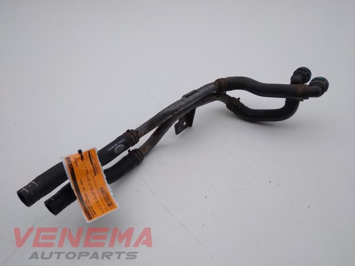 Radiateurslang van een Land Rover Discovery III (LAA/TAA) 2.7 TD V6 2005