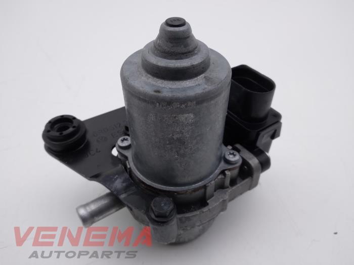 Gebruikte Vacuumpomp Rembekrachtiging Volkswagen Polo V (6R) 1.4 TSI 16V BlueGT Prijs € 9,99 Margeregeling aangeboden door Venema Autoparts