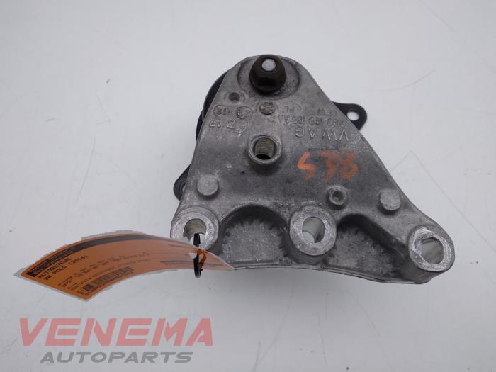 Gebruikte Motorrubber Volkswagen Polo V (6R) 1.4 TSI 16V BlueGT Prijs € 24,99 Margeregeling aangeboden door Venema Autoparts