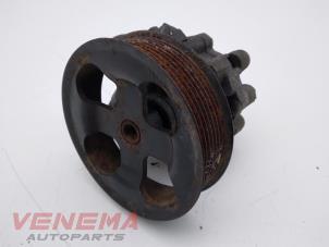 Gebruikte Servopomp Landrover Discovery III (LAA/TAA) 2.7 TD V6 Prijs € 59,99 Margeregeling aangeboden door Venema Autoparts