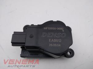 Gebruikte Kachelklep Motor Landrover Discovery III (LAA/TAA) 2.7 TD V6 Prijs € 14,99 Margeregeling aangeboden door Venema Autoparts